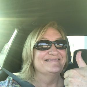 Meet your Posher, Felicia